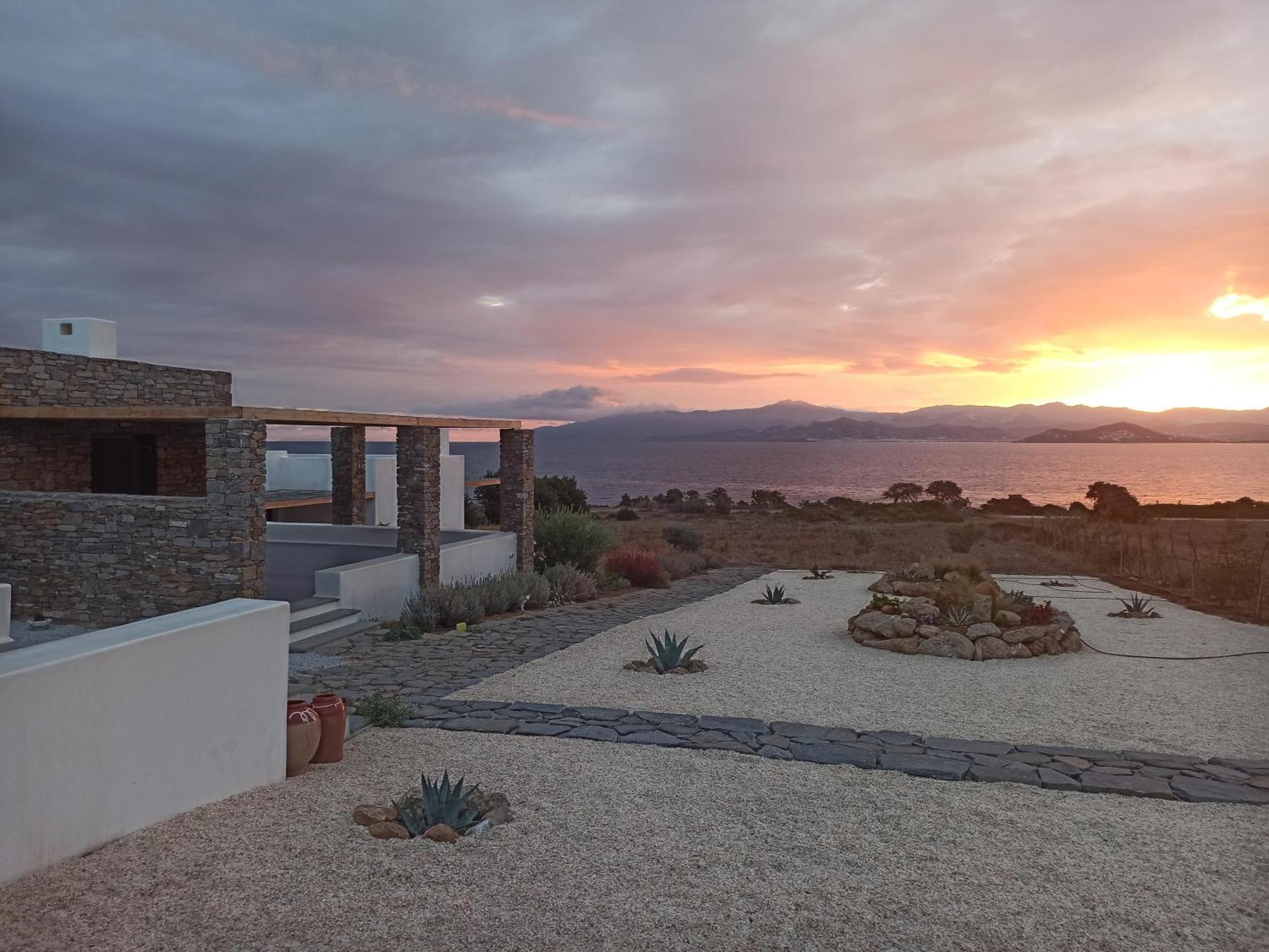 Vastblue Of Paros Aparthotel Ambelász Kültér fotó