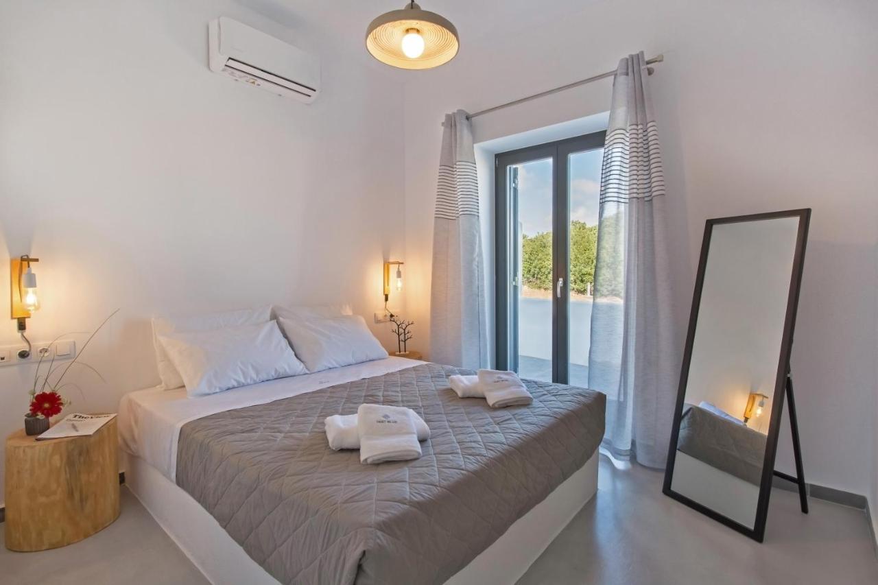 Vastblue Of Paros Aparthotel Ambelász Kültér fotó