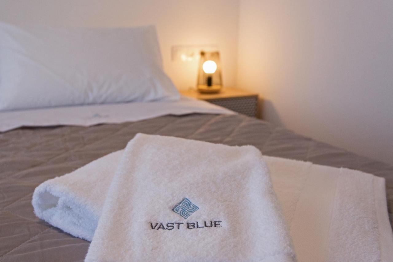 Vastblue Of Paros Aparthotel Ambelász Kültér fotó